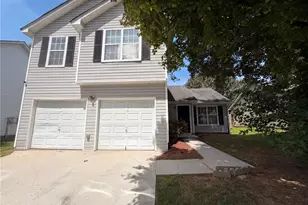 3045 Stonebridge Creek Dr, Lithonia, GA 30058 - Photo 1