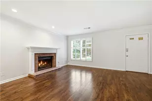 128 Great Oaks Ln, Roswell, GA 30075 - Photo 9