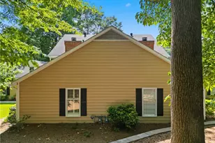 128 Great Oaks Ln, Roswell, GA 30075 - Photo 47