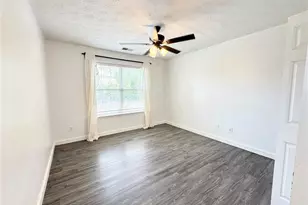 109 Oak Green Dr, Lawrenceville, GA 30044 - Photo 17
