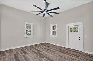 16 Berry Ave, Newnan, GA 30263 - Photo 11