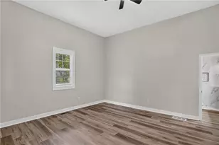 16 Berry Ave, Newnan, GA 30263 - Photo 31