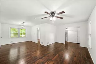 1469 W Rock Ct, Stone Mountain, GA 30088 - Photo 7