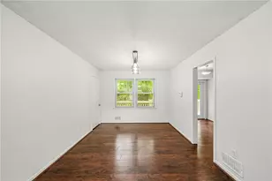 1469 W Rock Ct, Stone Mountain, GA 30088 - Photo 11