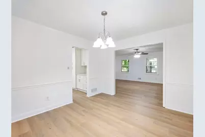 4984 Willow Overlook, Stone Mountain, GA 30088 - Photo 11
