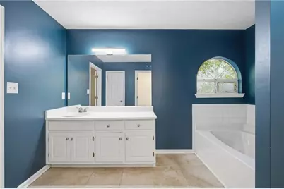5482 Riverside Dr, Sugar Hill, GA 30518 - Photo 21