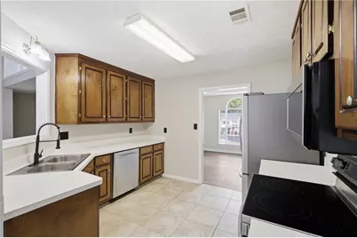 5482 Riverside Dr, Sugar Hill, GA 30518 - Photo 7
