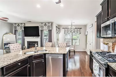 230 Haleys Court, Woodstock, GA 30188 - Photo 9