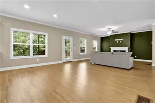 3929 Camden Ct, Gainesville, GA 30506 - Photo 13