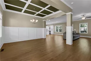 3929 Camden Ct, Gainesville, GA 30506 - Photo 9