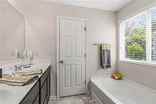 1670 Shire Village Dr, Buford, GA 30518 - Photo 23