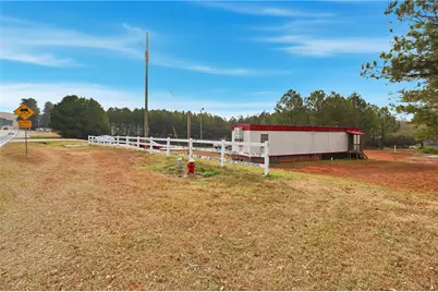 1052 B Carl-Bethlehem Road, Winder, GA 30680 - Photo 11