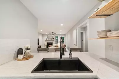 302 Teal Court #302, Roswell, GA 30076 - Photo 7