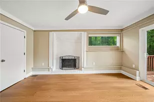 967 Lake Dr, Snellville, GA 30039 - Photo 9