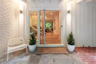 695 W Conway Drive NW, Atlanta, GA 30327 - Photo 5