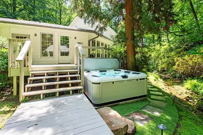 695 W Conway Drive NW, Atlanta, GA 30327 - Photo 3