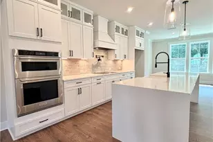 110 Bridgecrest Rd, Roswell, GA 30075 - Photo 5