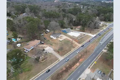 7105 Highway 92, Woodstock, GA 30189 - Photo 1