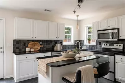 915 Charter Club Drive, Lawrenceville, GA 30043 - Photo 13