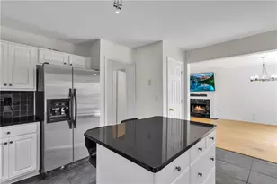 915 Charter Club Dr, Lawrenceville, GA 30043 - Photo 11