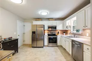 5735 Freeman Dr, Cumming, GA 30028 - Photo 11