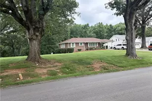 6070 Holland Dr, Cumming, GA 30041 - Photo 3