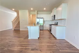 3331 Greyton Dr, Buford, GA 30519 - Photo 5
