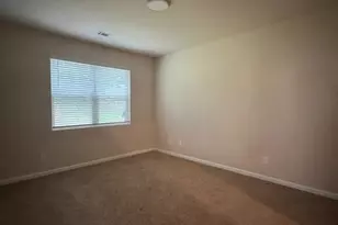 610 Dodson Lake Ct, Fairburn, GA 30213 - Photo 17