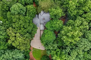 3640 Cloudland Dr, Atlanta, GA 30327 - Photo 59
