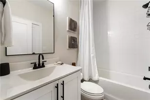 191 Chestnut Cir, Atlanta, GA 30342 - Photo 23