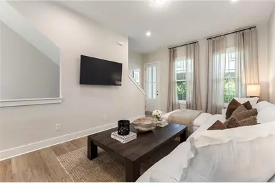 191 Chestnut Circle, Atlanta, GA 30342 - Photo 13