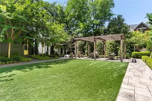 191 Chestnut Cir, Atlanta, GA 30342 - Photo 11