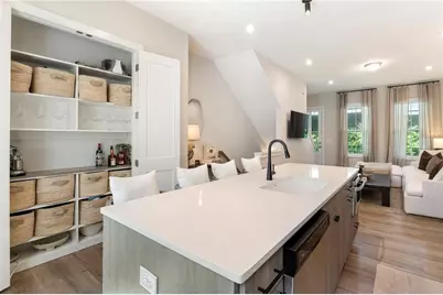 191 Chestnut Circle, Atlanta, GA 30342 - Photo 5