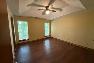 8351 Post Oak Ct, Riverdale, GA 30274 - Photo 11