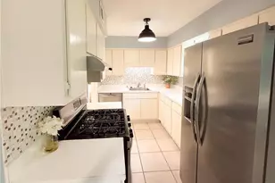 383 Leisure Ct SW, Marietta, GA 30064 - Photo 3