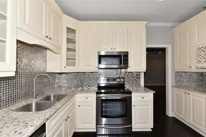 5115 Chemin De Vie NE #5115, Atlanta, GA 30342 - Photo 17