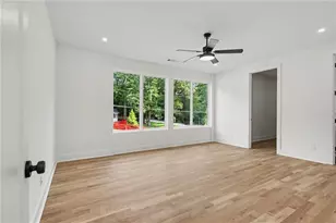 1242 Brook Forest Dr NE, Atlanta, GA 30324 - Photo 33