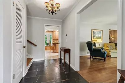 4106 Nancy Creek Way NE, Atlanta, GA 30319 - Photo 7
