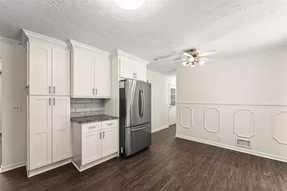 20 Pine Lake Drive, Cumming, GA 30040 - Photo 11