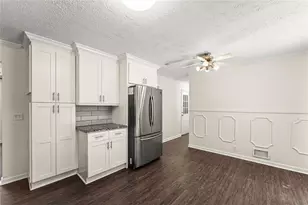 20 Pine Lake Dr, Cumming, GA 30040 - Photo 11