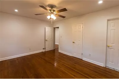 1392 Lively Ridge Road NE, Atlanta, GA 30329 - Photo 9