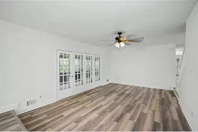 1605 Shackelford Road, Griffin, GA 30224 - Photo 11