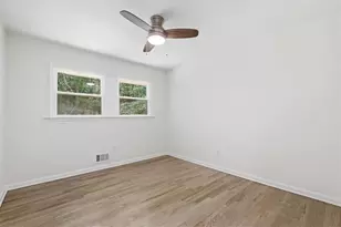 126 Meadow Ln, Atlanta, GA 30315 - Photo 11
