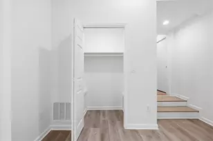 126 Meadow Ln, Atlanta, GA 30315 - Photo 13