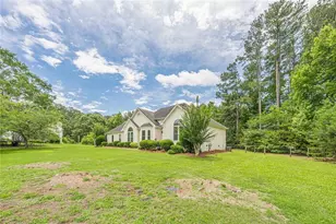 155 Noble Forest Dr, Fayetteville, GA 30215 - Photo 3