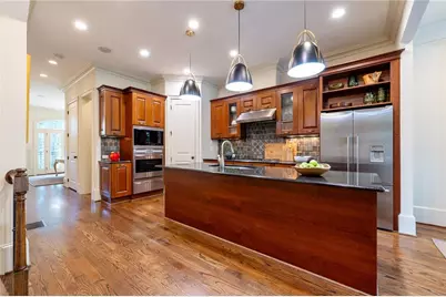 3560 Roswell Road NW #57, Atlanta, GA 30305 - Photo 9