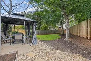 2034 Crestview Way, Woodstock, GA 30188 - Photo 29