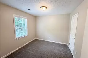 4078 Tara Ct, Loganville, GA 30052 - Photo 11