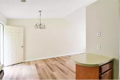 2042 Mallard Way, Lithonia, GA 30058 - Photo 9
