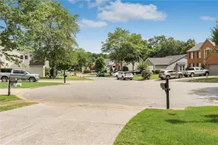 4330 Abbotts Pointe Ct, Duluth, GA 30097 - Photo 7